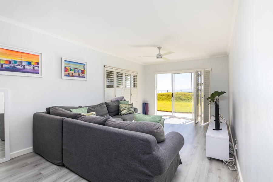 To Let 2 Bedroom Property for Rent in Vredehoek Western Cape